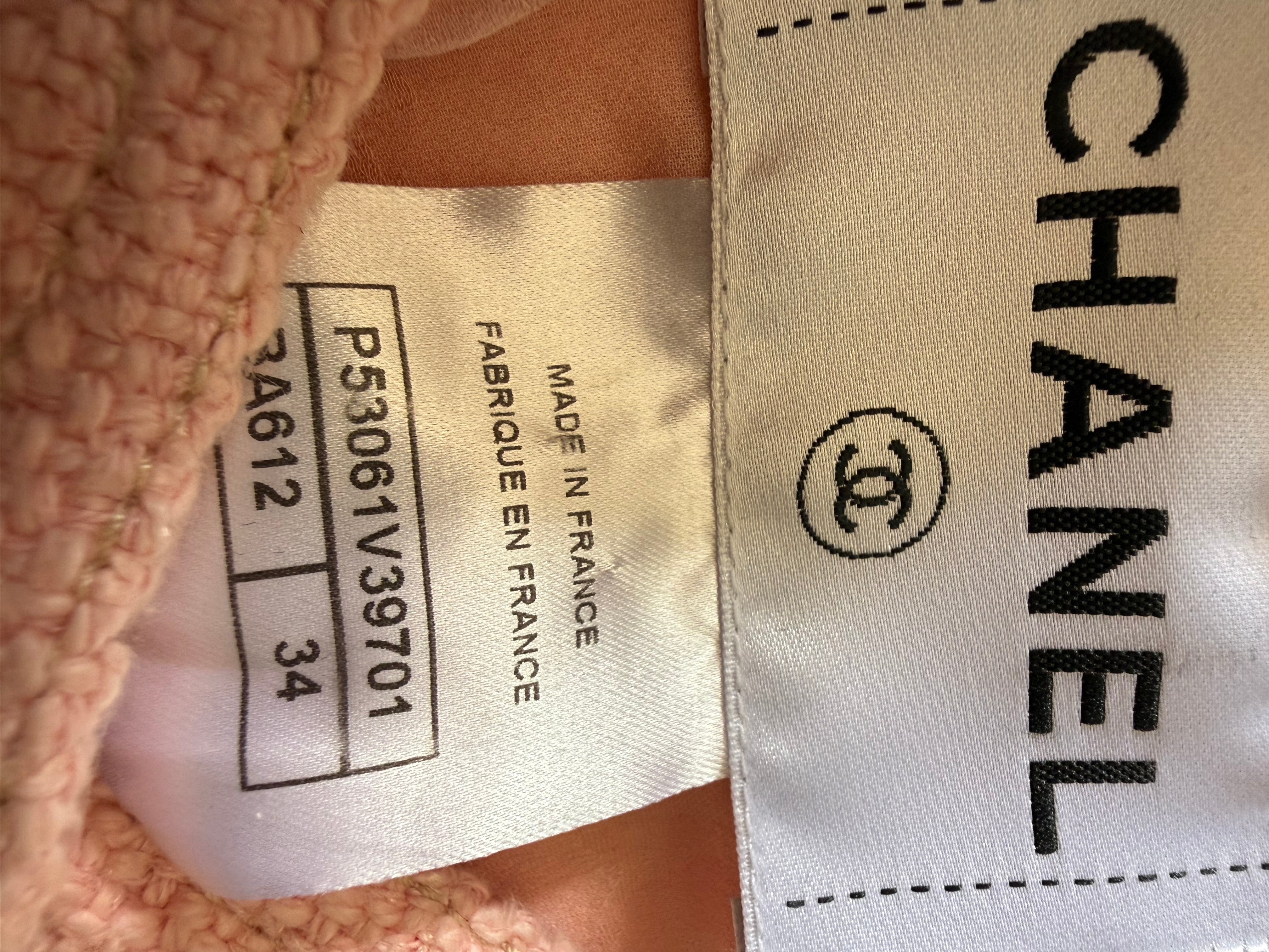 Chanel Pink Boucle Tweed Pearl Button Jacket Size 42 & 34