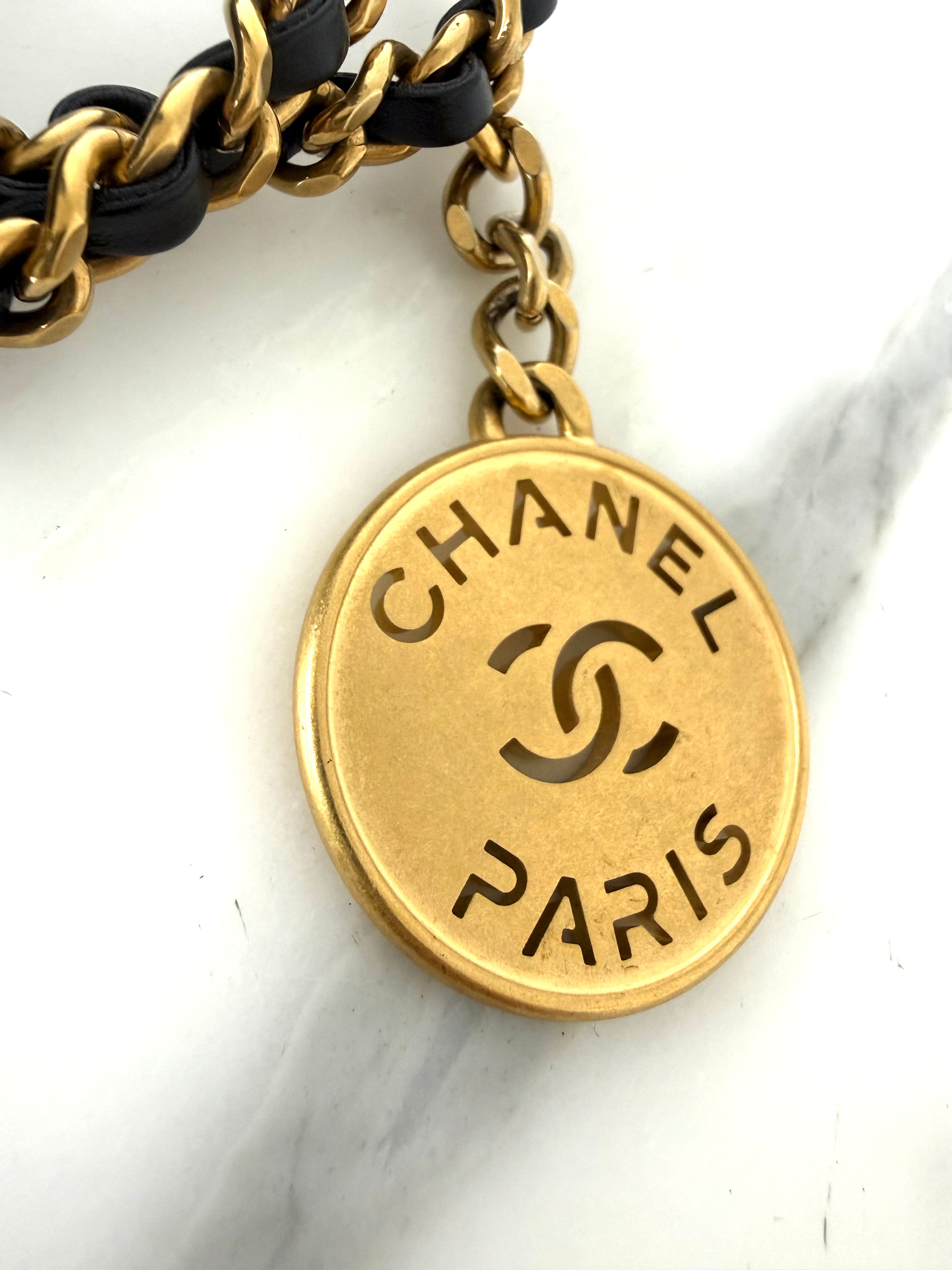 Chanel Black 22 Mini w Gold Hardware Excellent Condition