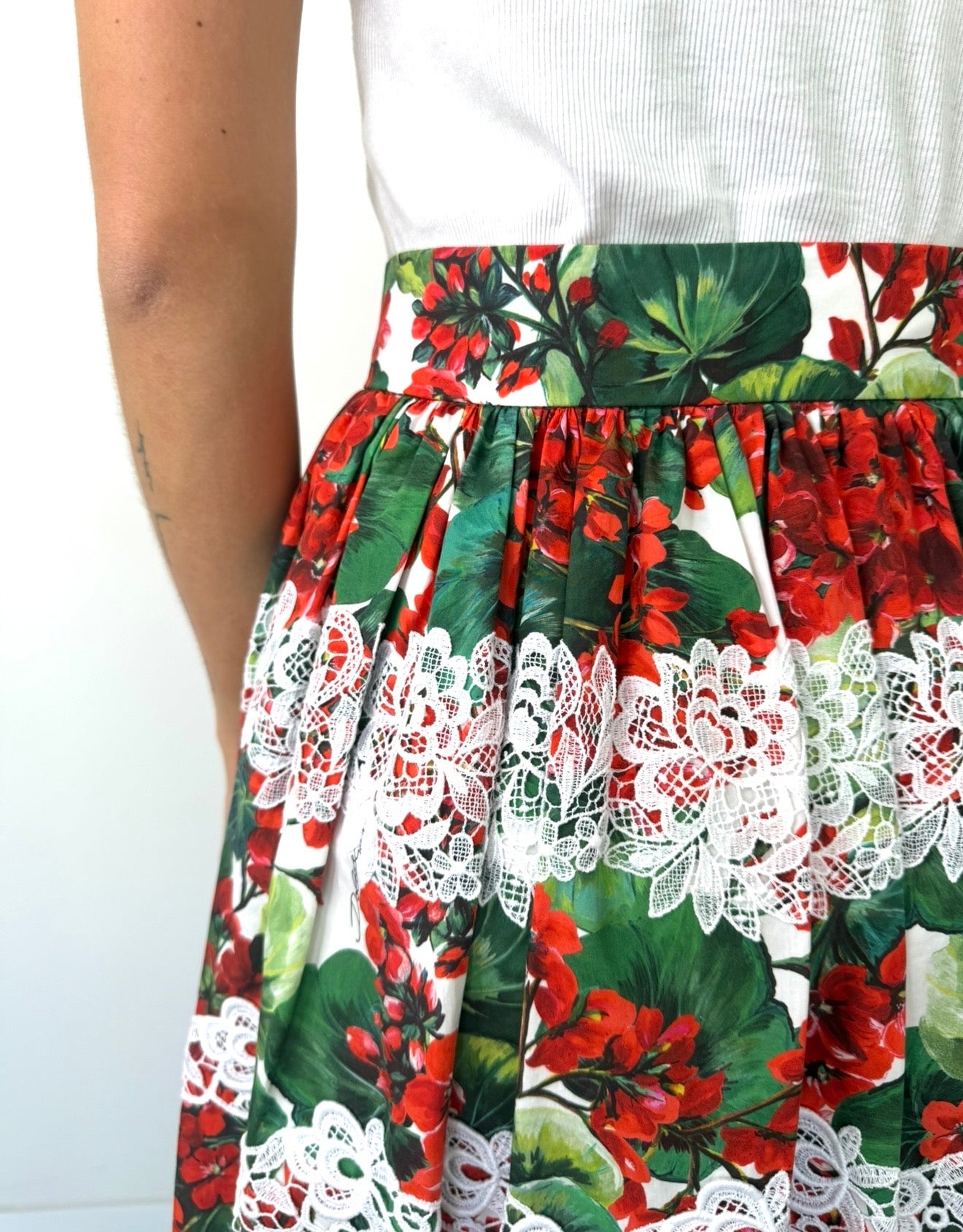 Dolce & Gabbana Vibrant floral Skirt
