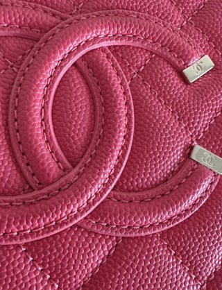 Chanel Pink Quilted Medium Filigree Vanity Case Excellent Condition
