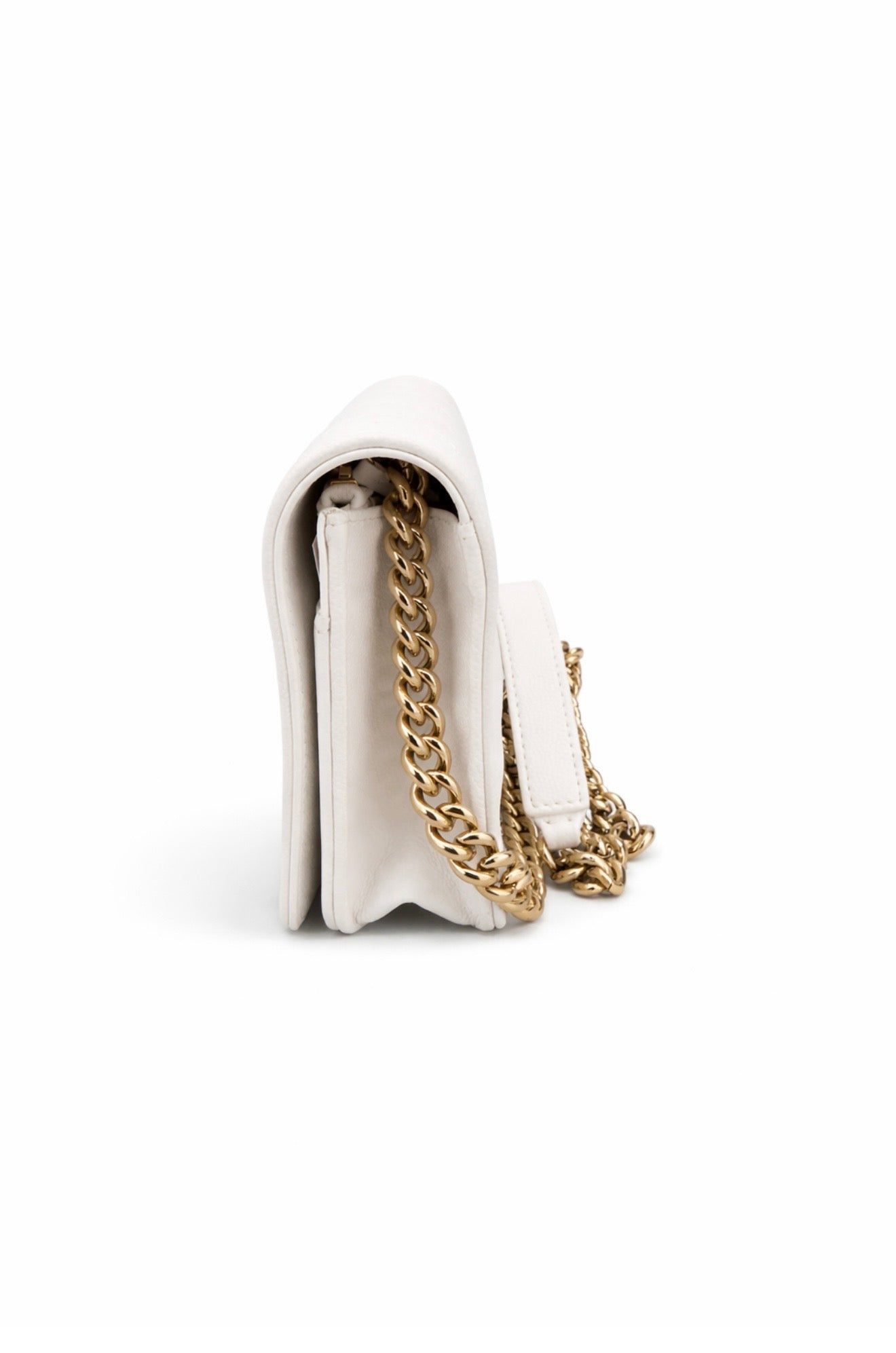 Chanel White Boy Wallet On Chain Like New Condition