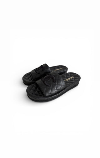 Chanel Quilted Slides Excellent Condition Size 40