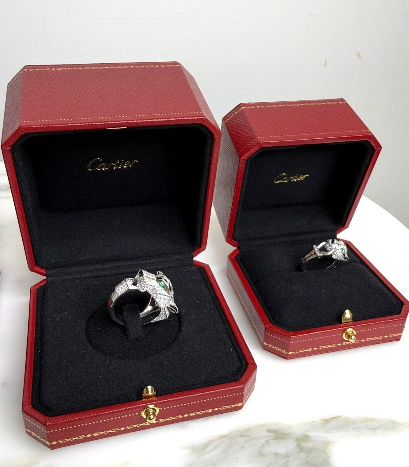 White Gold Panthere De Cartier Diamond / Emerald & Onyx Ring