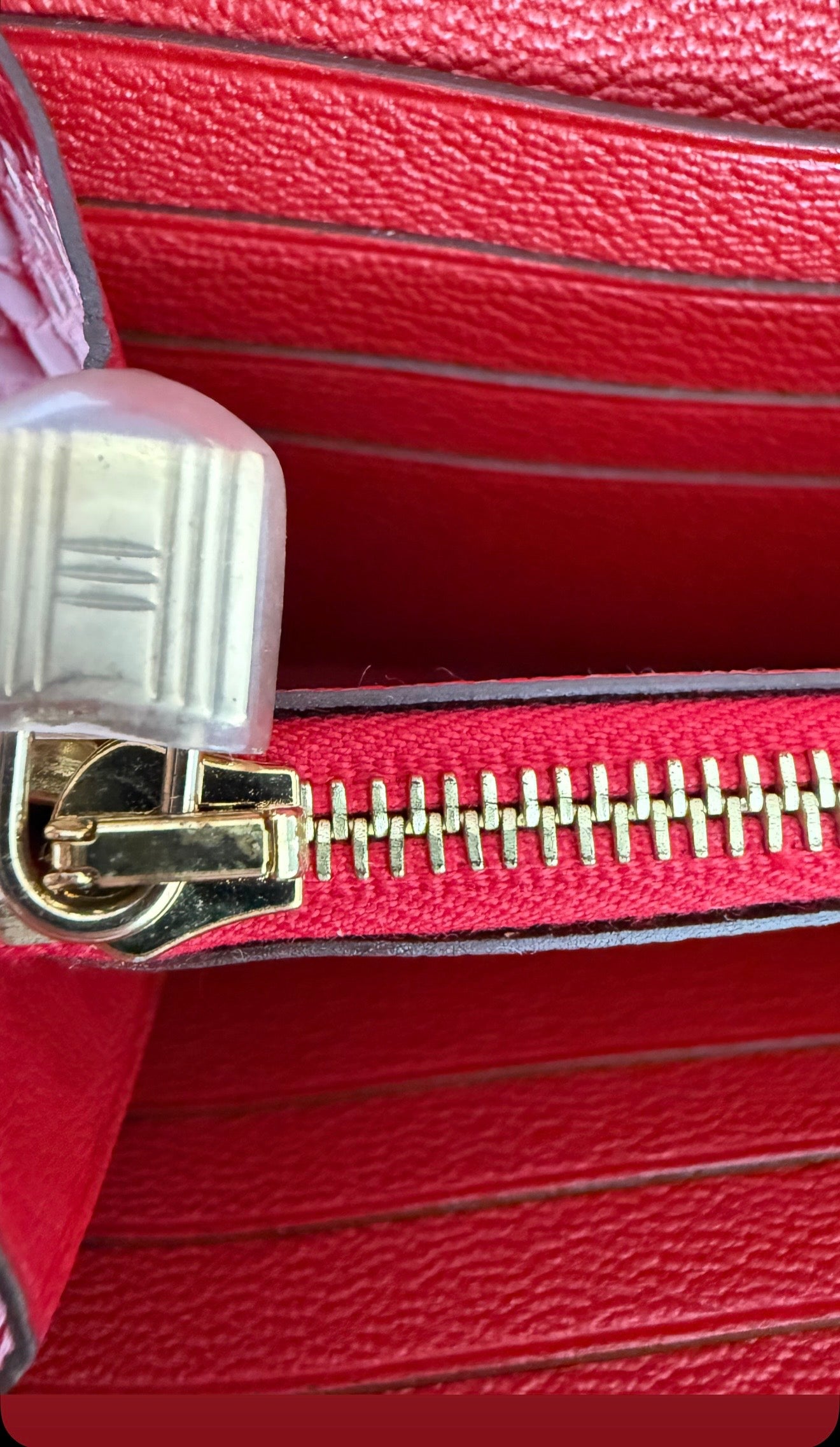 Rouge Shiny Crocodile Kelly Longue Wallet