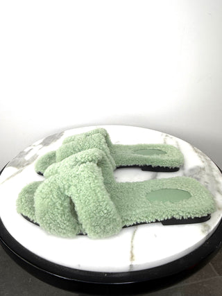 Hermes’ Mint Green Shearling Orans Very Good Conditon
