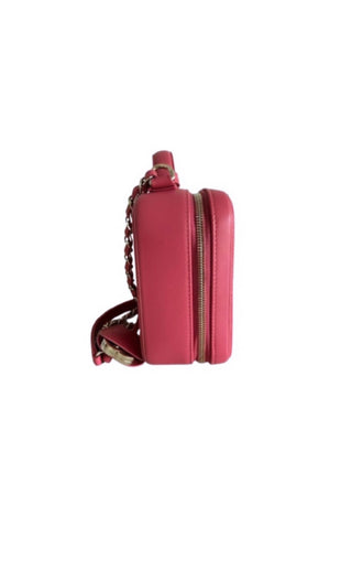 Chanel Pink Quilted Medium Filigree Vanity Case Excellent Condition