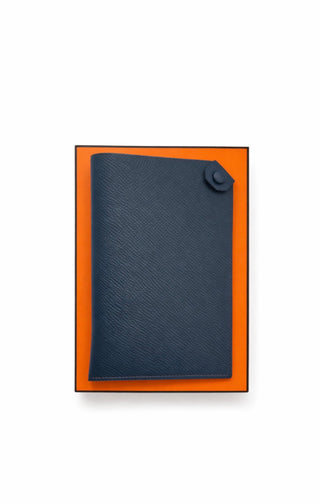 Hermes’ Tarmac Passport Holder