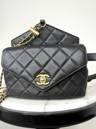 Chanel Black Quilted Calfskin Carry w Chic Flap Waist Bag w Gold Chain Like New Condition