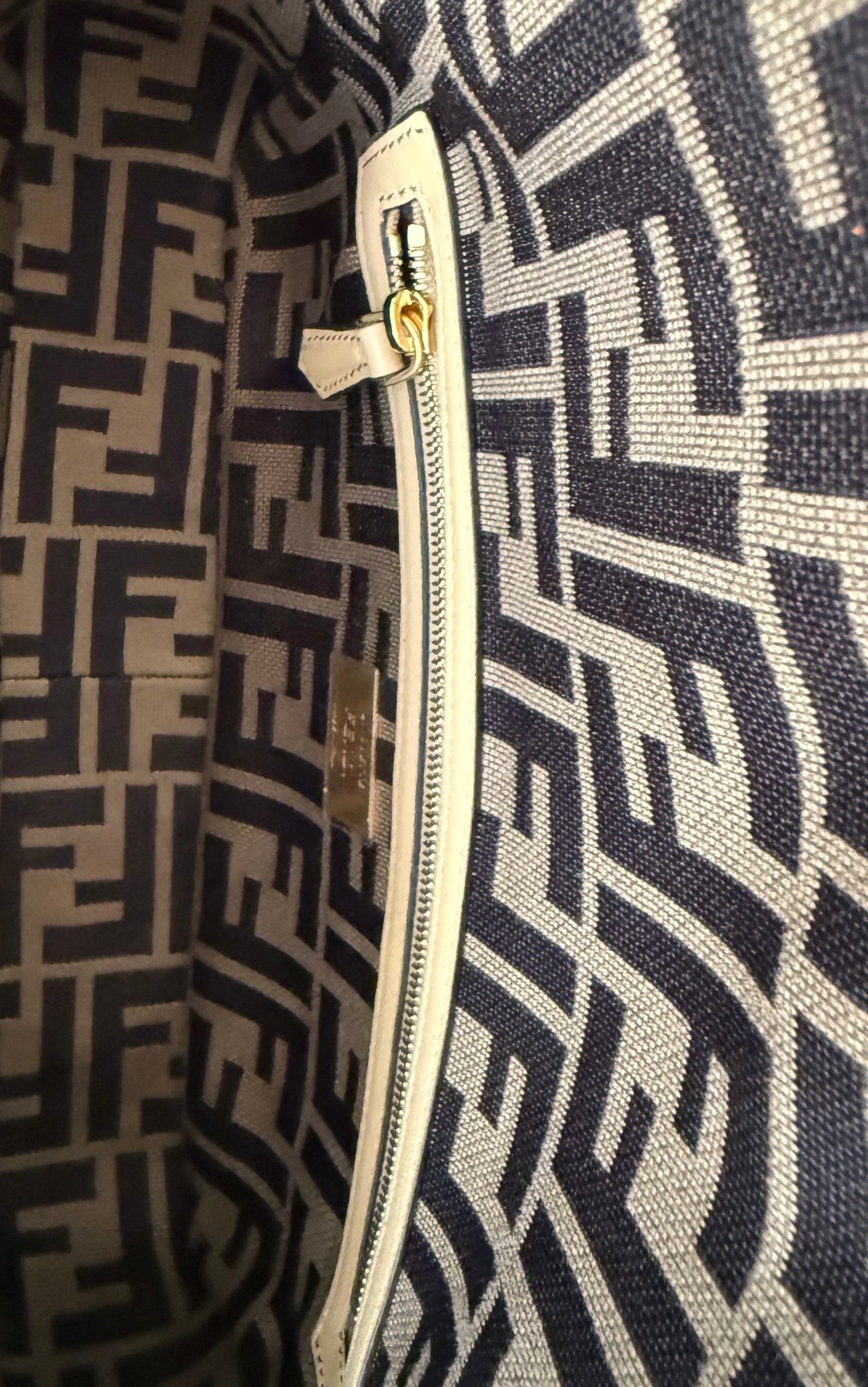 FENDI Raffia Zucca Baguette Satchel Like New Condition