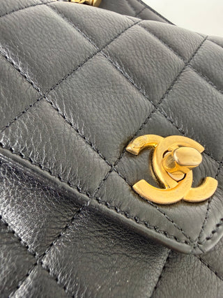 Chanel Black Quilted Calfskin Carry w Chic Flap Waist Bag w Gold Chain Like New Condition