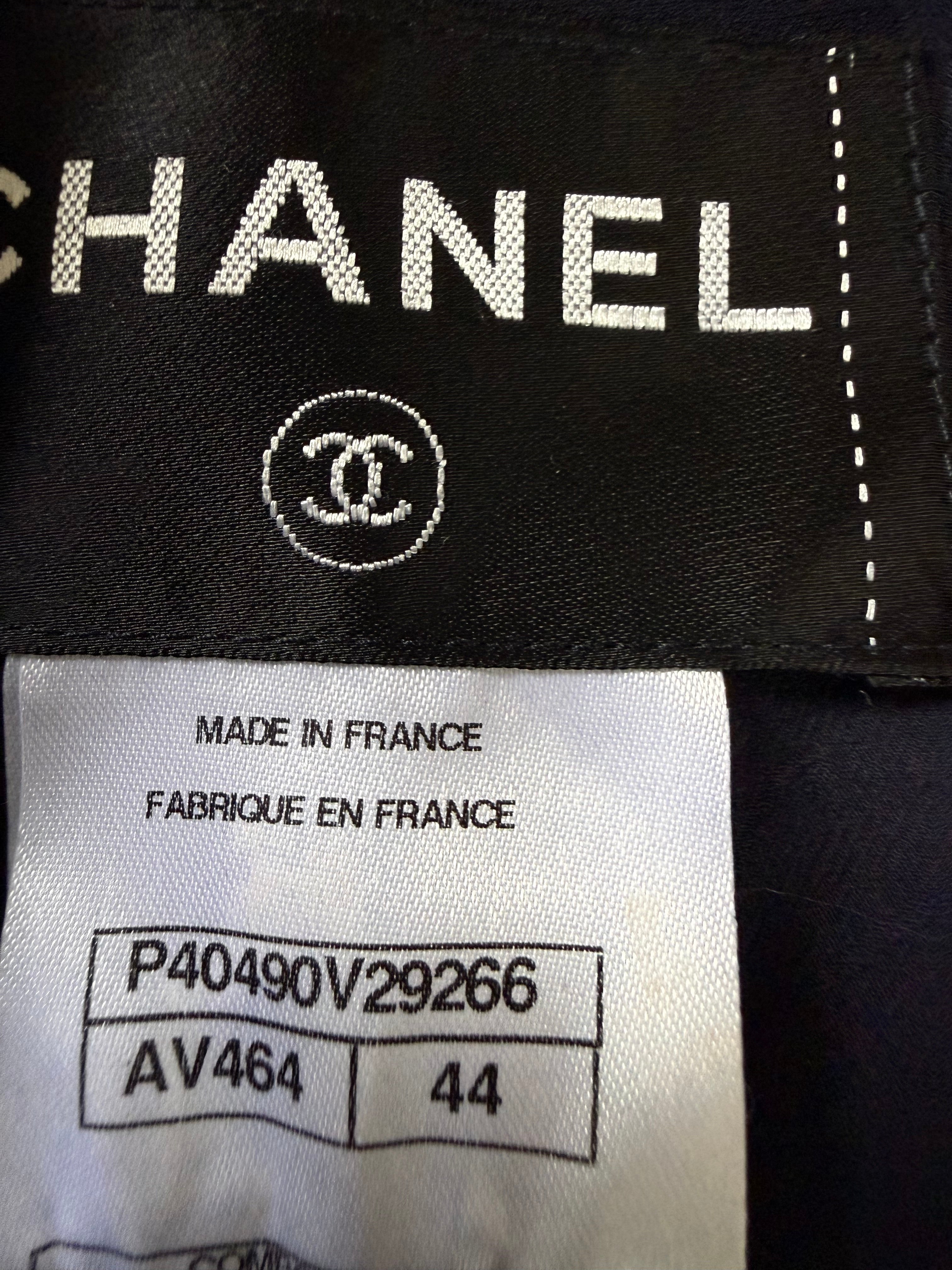 Chanel Navy Blue Wool & Silk Tweed Jacket Size 44