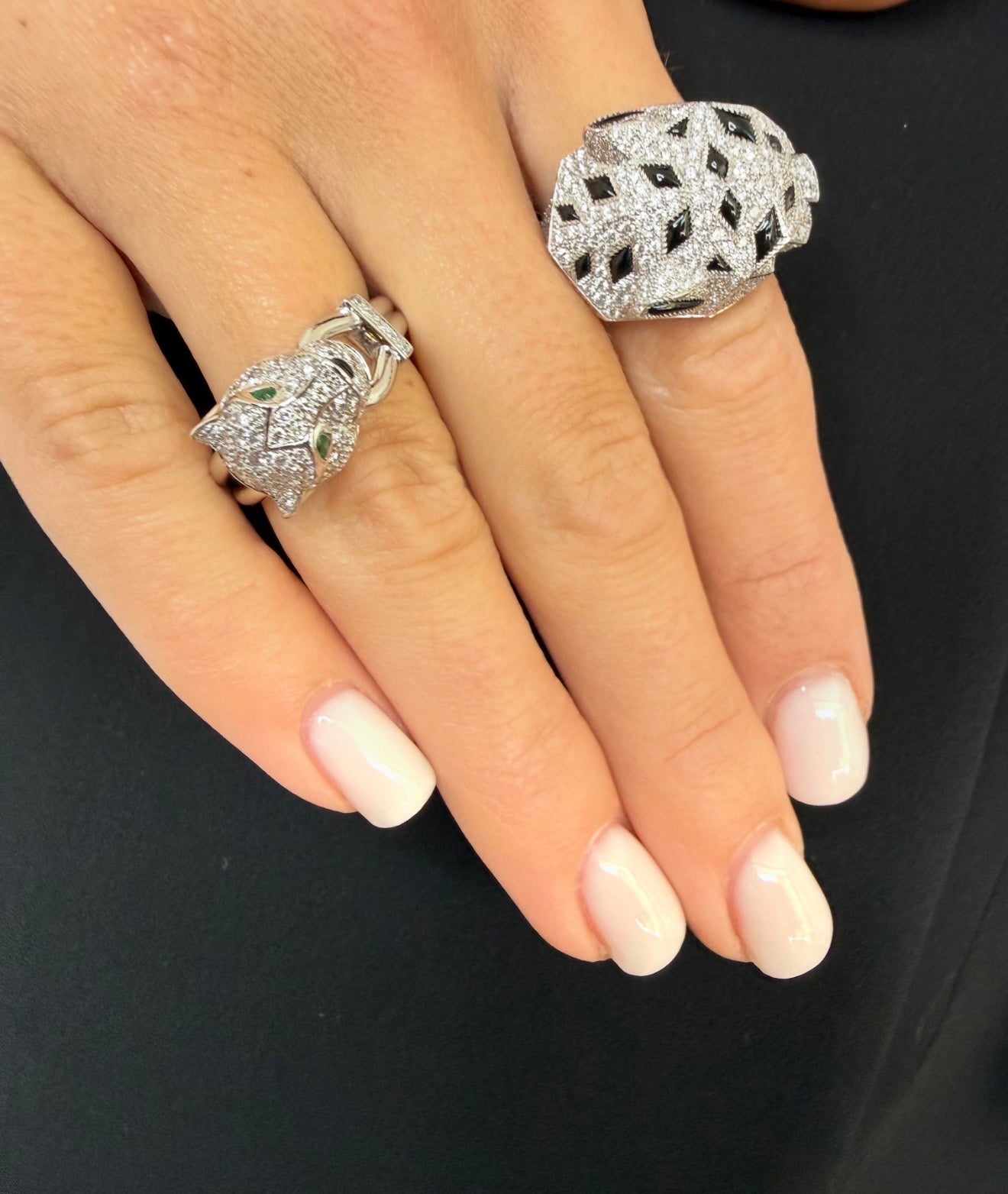 White Gold Panthere De Cartier Diamond / Emerald & Onyx Ring