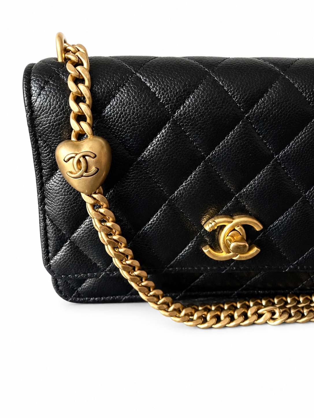RARE Black Heart Crush Wallet On Chain Excellent Condition