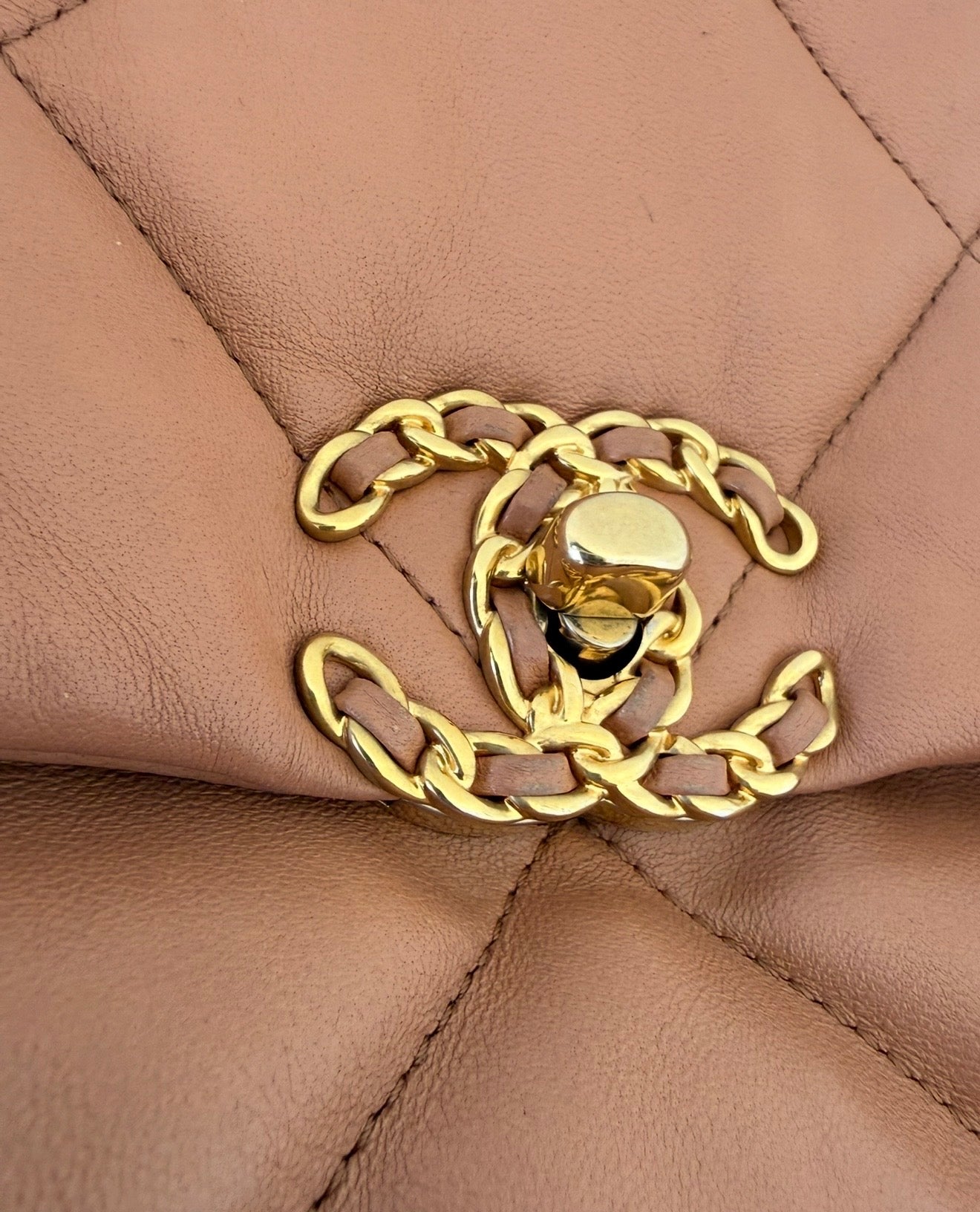 Caramel Medium Chanel 19 Flap Bag w Mixed Hardware   Like New Condition